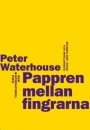 Omslag: Pappren mellan fingrarna